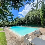 Luxury In Spello, Private Pool, Spa, Restaurant, Sleeps 54 Inc 18 Children