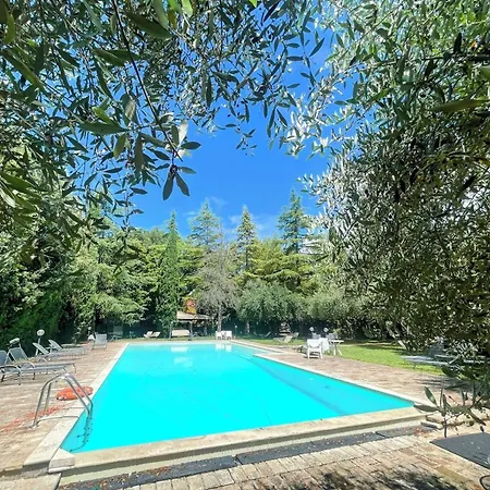 Villa Luxury In Spello, Private Pool, Spa, Restaurant, Sleeps 54 Inc 18 Children Spello