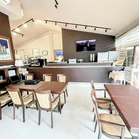 Luxury In Spello, Private Pool, Spa, Restaurant, Sleeps 54 Inc 18 Children Villa