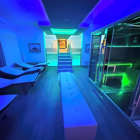 Luxury In Spello, Private Pool, Spa, Restaurant, Sleeps 54 Inc 18 Children Spello