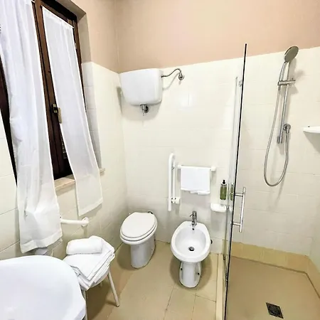 Villa Luxury In Spello, Private Pool, Spa, Restaurant, Sleeps 54 Inc 18 Children